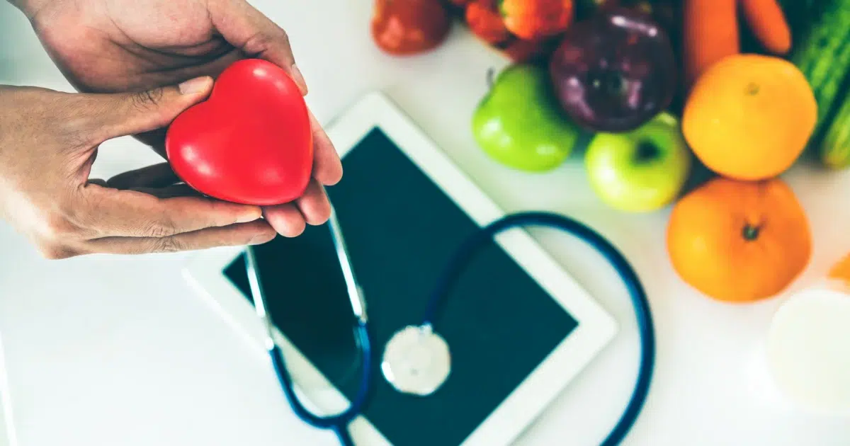 Diet alone does not fully explain high blood pressure, as factors such as chronic stress, sleep quality, metabolic health, inflammation and genetics also significantly influence blood pressure regulation supporting the need for a holistic assessment.