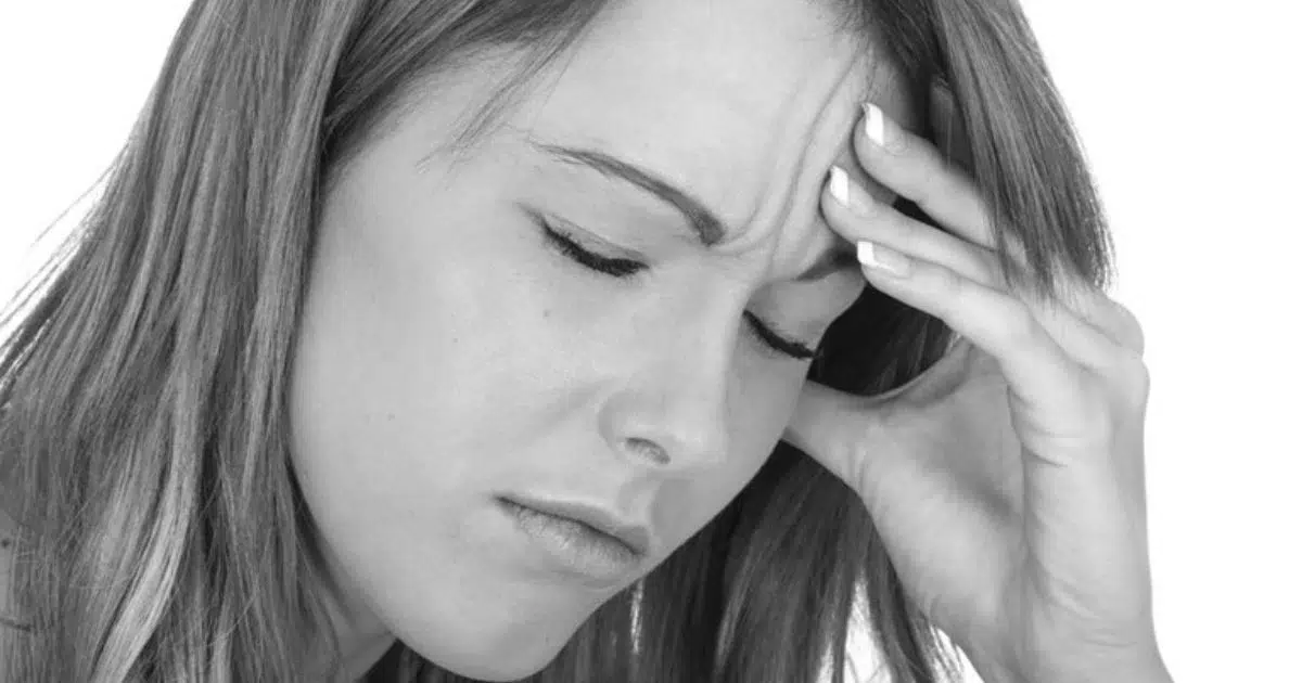 Migraine - Symptoms and causes, headache